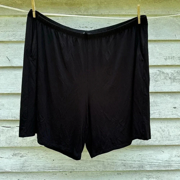 Eileen Fisher Pull On Walking Shorts Women's Size 3X Black Knit good condition - Picture 1 of 6